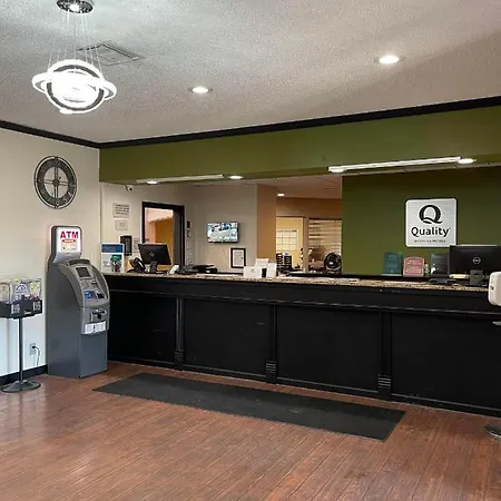 Quality Inn Frontier At Us Hwy 30